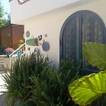 Lemontree House 3* 바콜리