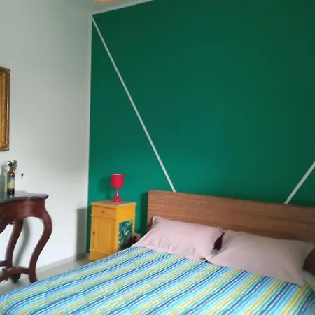 Lemontree House *